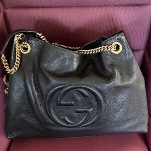 Gucci pebbled calfskin medium soho gold chains shoulder bag black